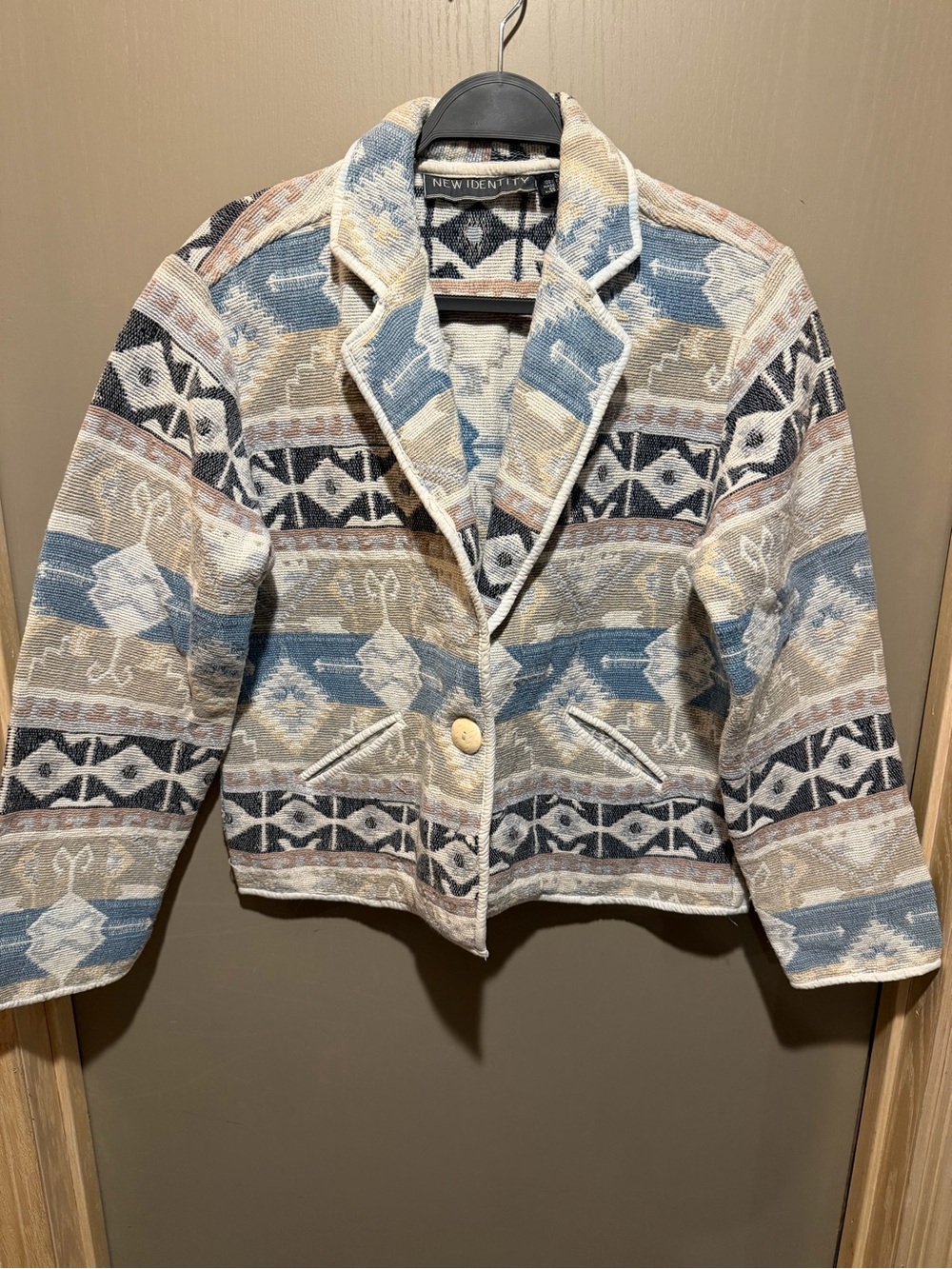 New Identity vintage 1990 Women's Southwestern-Pattern Blue & Cream Blazer